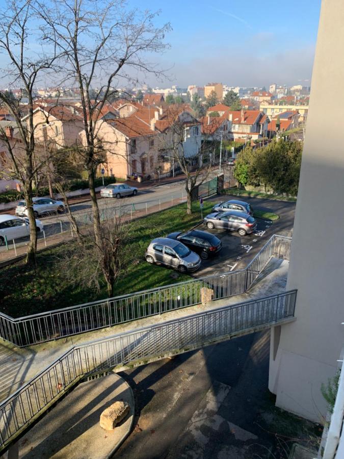 Hopitaux Apartment Bron
